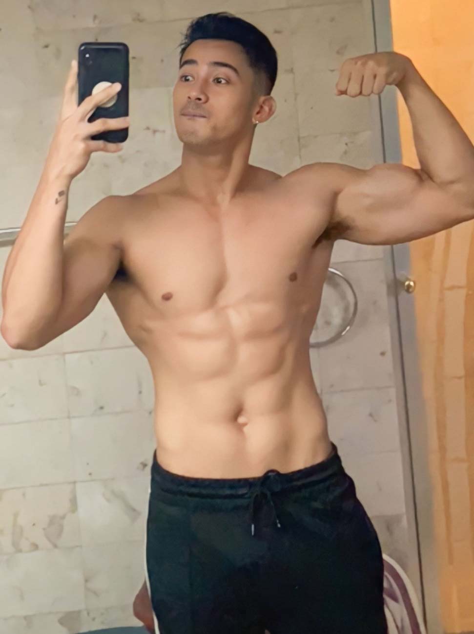 Sugarbaby 👃🏾: Argel Saycon – RDDANTES